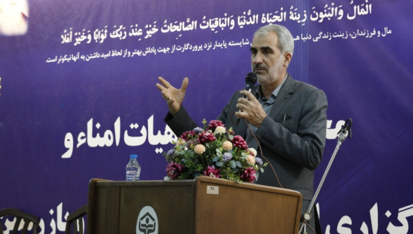 حضور گسترده «خیرین مدرسهساز» در آموزش و پرورش برگ زرینی از مردم سالاری دینی است