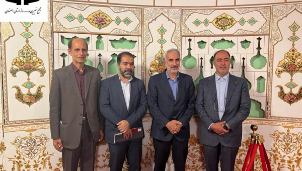 دیدار رئیس مجمع خیرین مدرسه ساز استان اصفهان با وزیر آموزش و پرورش