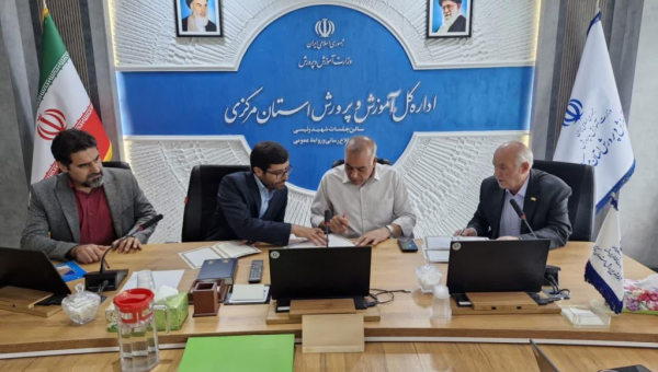 امضا تفاهم نامه توسعه فضای آموزشی دبستان شکوفه های انقلاب شهر استان مرکزی