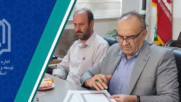 تفاهم نامه احداث مدرسه خیّرساز ۶ کلاسه در جندق منعقد شد