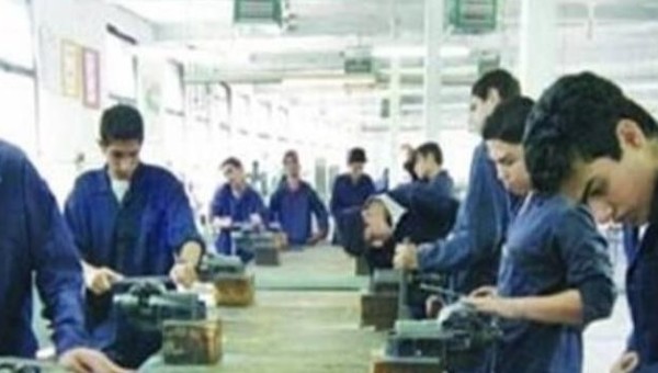راه اندازی ۱۱ هنرستان فنی و حرفه ای جوار کارخانه ای و وابسته در استان کرمان/ پیوستن صنایع و معادن کرمان با طرح «هم‌نوا» به «#پویش_من_هم_مدرسه_ میسازم»
