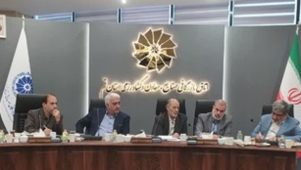 مجهزسازی مدارس کشور به پنلهای خورشیدی در دستور کار خیرین مدرسهساز