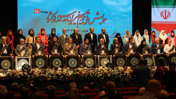 تجلیل از خیرین مدرسه ساز کشور