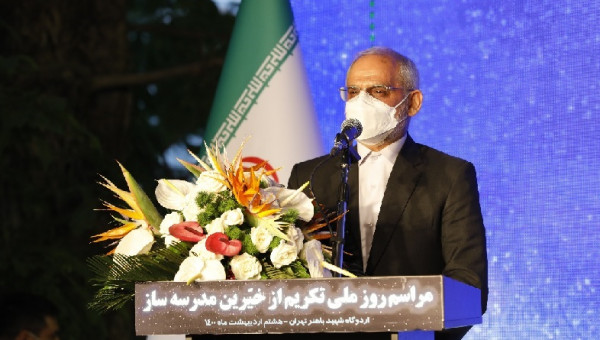 هنر خیرین مدرسهساز و معلمان انسانسازی است
