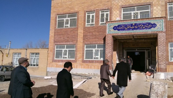 بازدید مدیرکل مشارکتهای مردمی سازمان نوسازی مدارس کشور از پروژه های خیری استان مرکزی